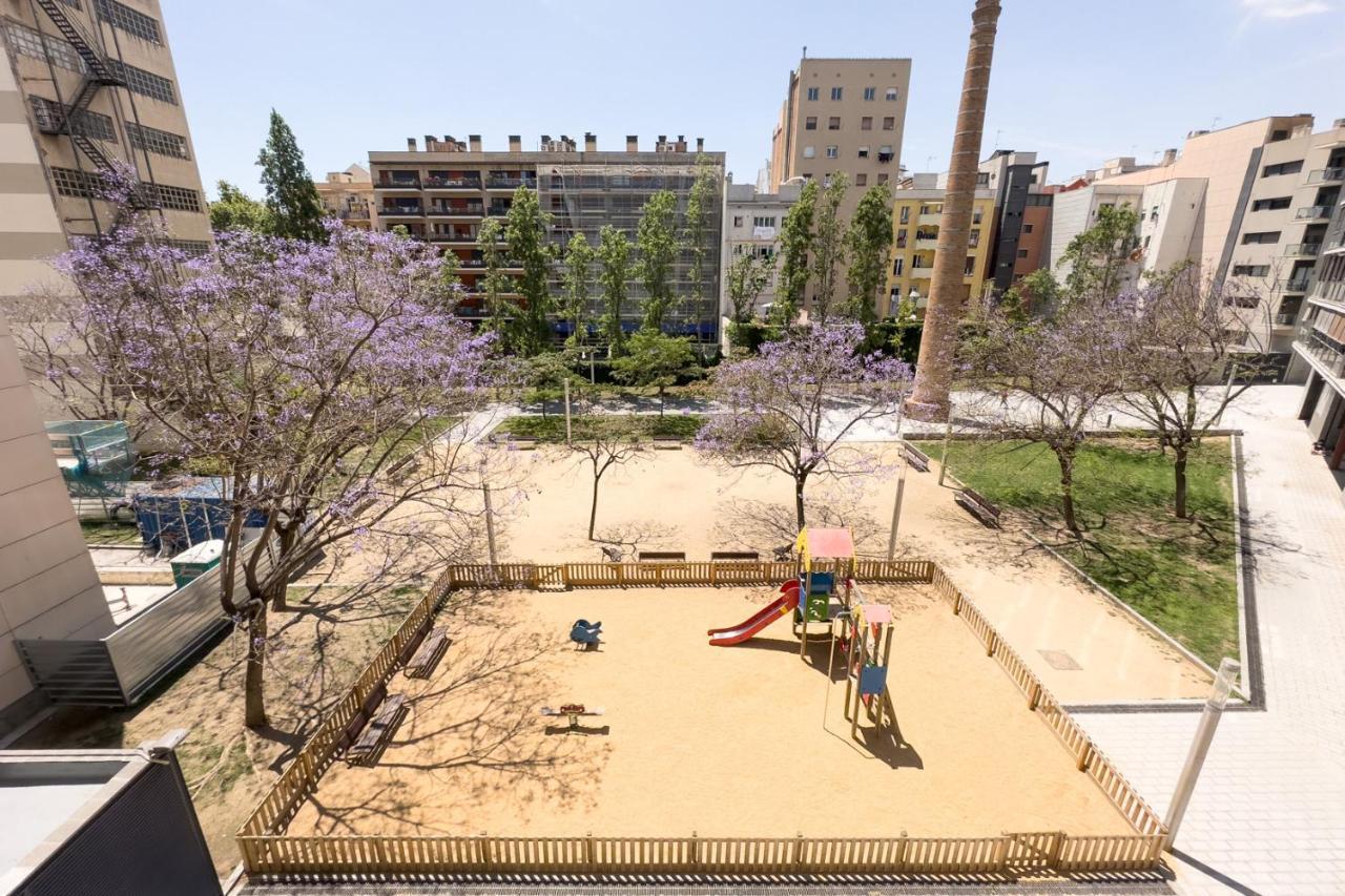 The Lonely Chimney Apartments Barcelona Exterior photo