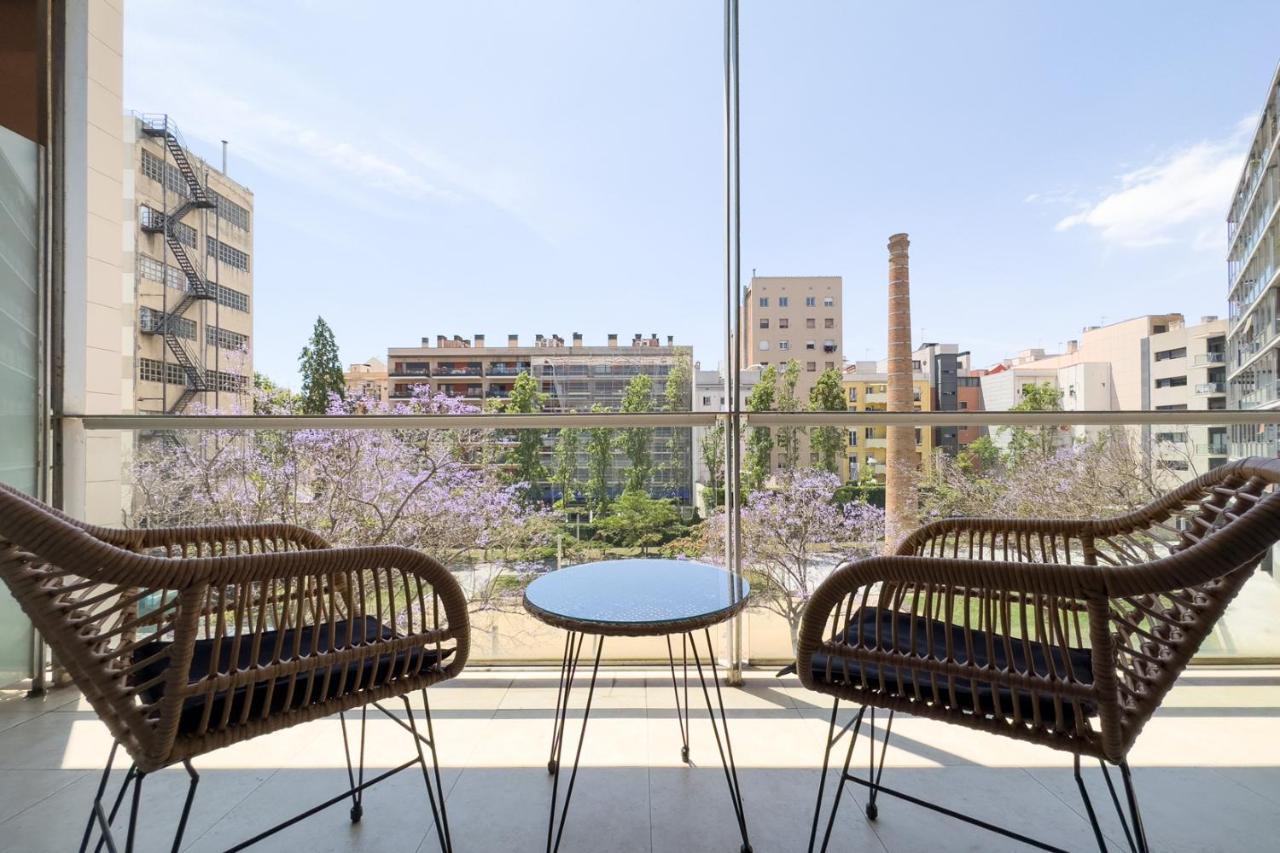 The Lonely Chimney Apartments Barcelona Exterior photo