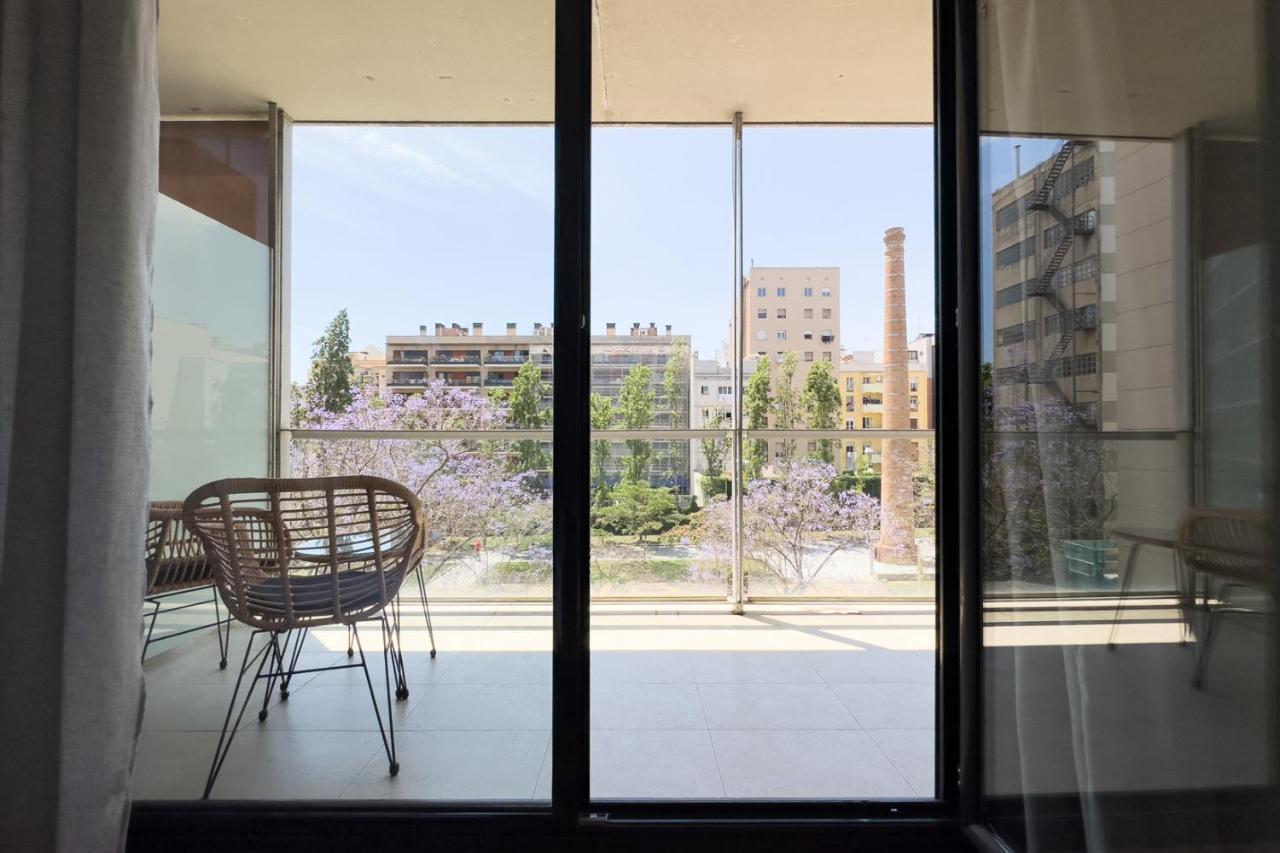 The Lonely Chimney Apartments Barcelona Exterior photo